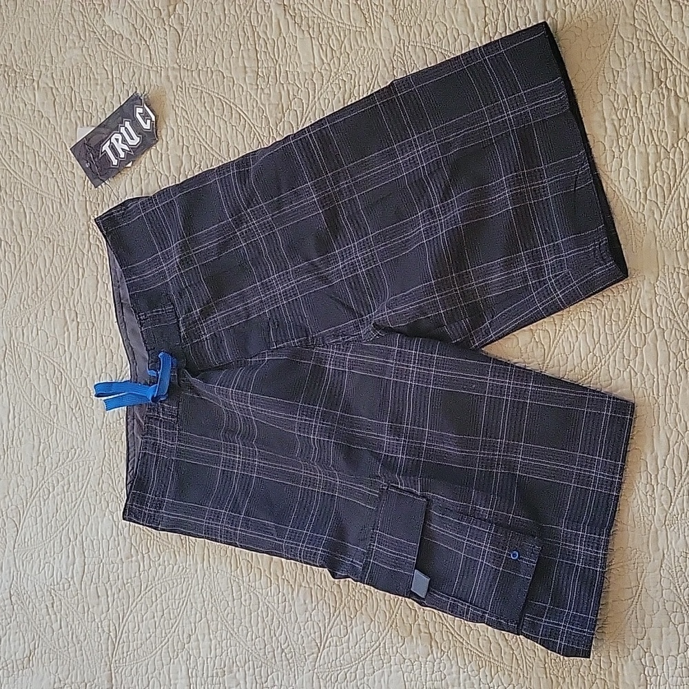 Boys Shorts. Size 14/16 NWT